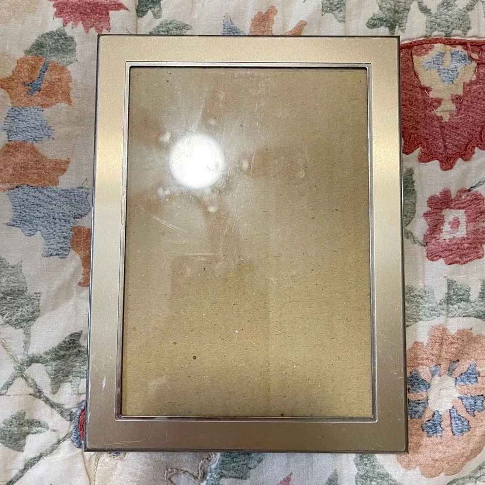 PICTURE PHOTO EASEL FRAME Vtg Brass Filigree Floral Art Nouveau Gold Ornate 5x7